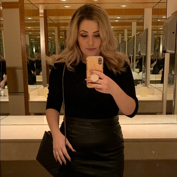 Meet your Posher, Jen - Picture 2 of 3